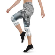 Abstract Octopus - Capri Leggings