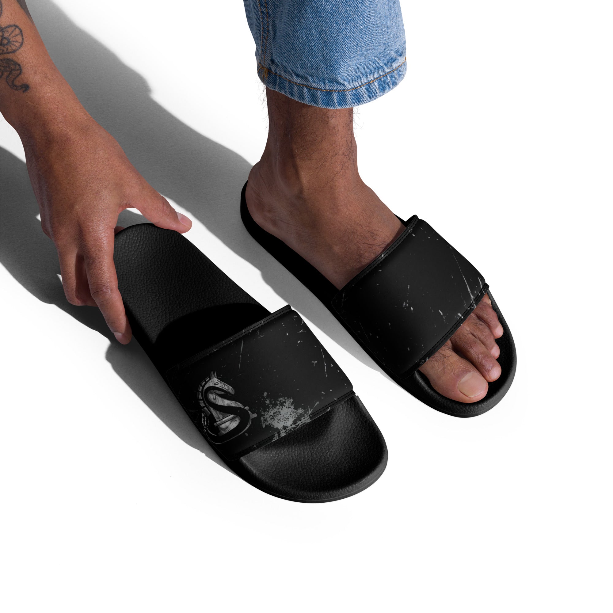 Infinite Variations - Abstract Knight - Men’s slides